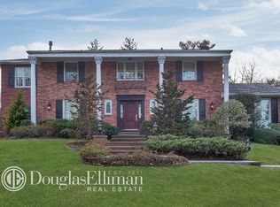 1776 Heritage Way, Manhasset, NY 11030