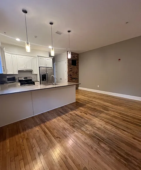 686 Main St #D — Photo 3