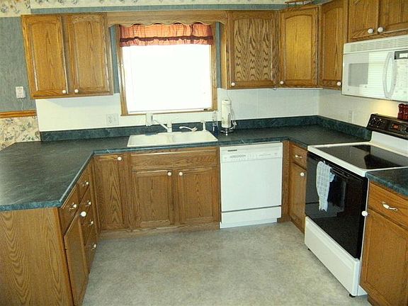5th image of 152 S Dale Ave