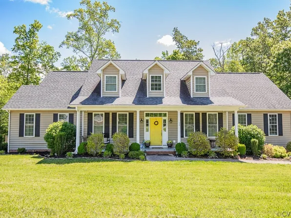219 Briarwood Dr, Farmville, VA 23901