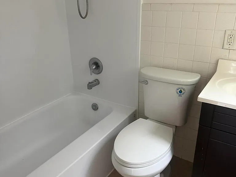 1151 NE 26th Ave — Photo 36