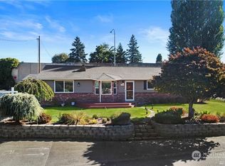 2716 Meadow Ave N, Renton, WA 98056