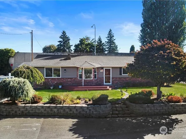 2716 MEADOW Avenue N, Renton, WA 98056