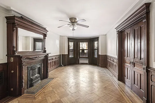 Sold by Compass | media 10