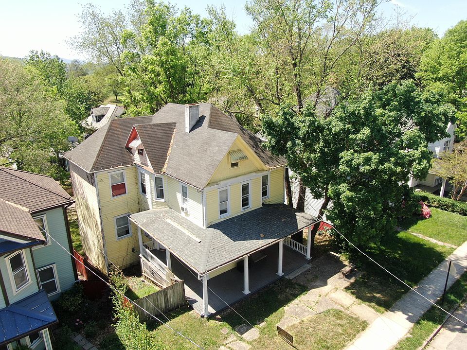 2nd image of 518 Highland Ave SW