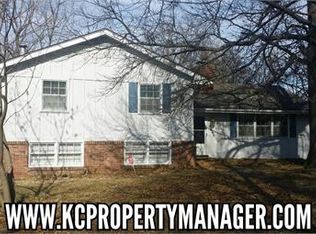 8600 E 84th Ter, Raytown, MO 64138