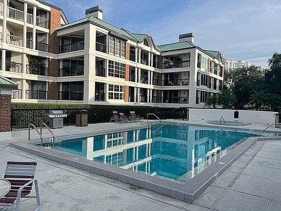 4th image of 803 Seddon Cove Way