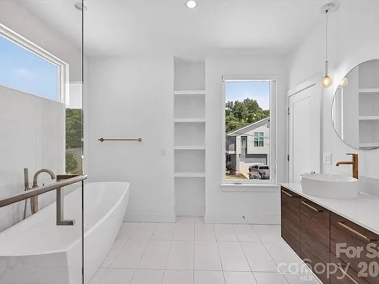 120 Mattoon St — Photo 7