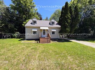 2224 Ullmer Ct, Green Bay, WI 54303