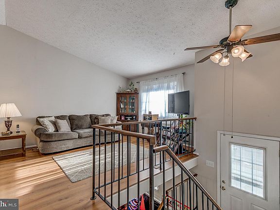 5th image of 326 Double Eagle Dr