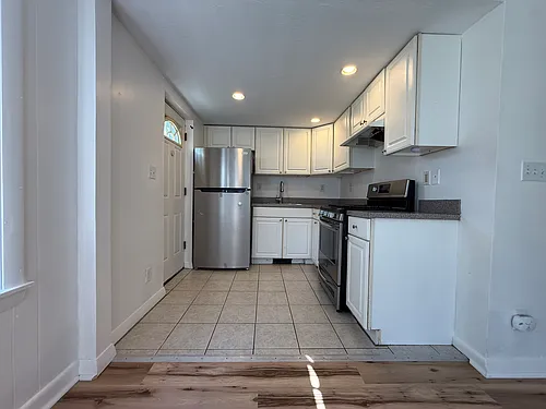 347 Washington St #1 Photo 1