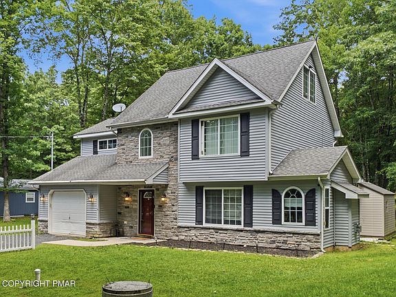 2nd image of 33 Sassafras Rd