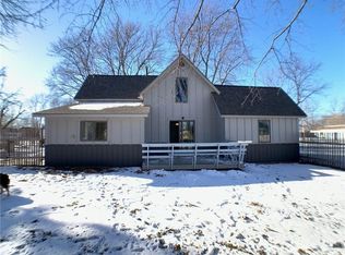 330 NW Lynn Ave, Earlham, IA 50072
