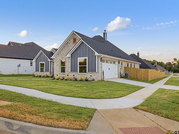 3rd image of 1216 Golden Eagle Way