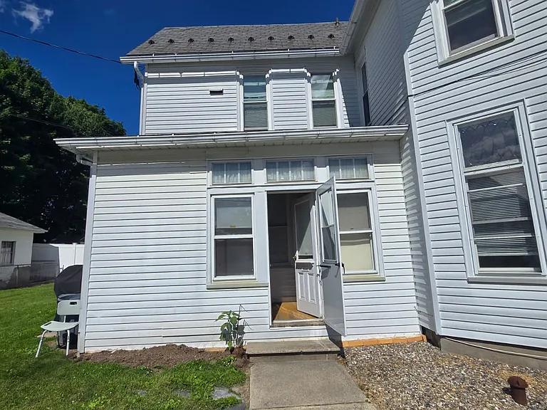 437 George St #1 — Photo 8