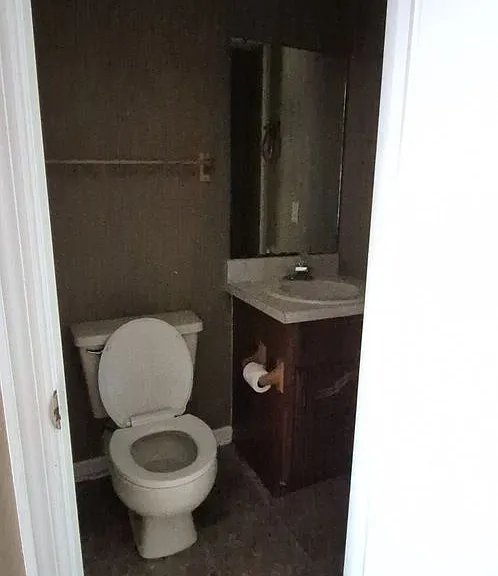 1407 Brownstone Ave SW — Photo 3