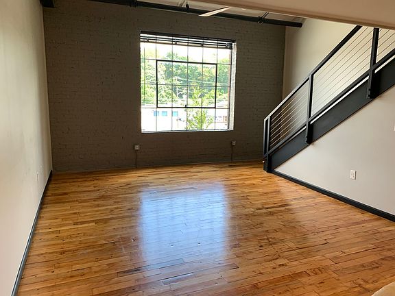 3rd image of 215 E Cherry St #202