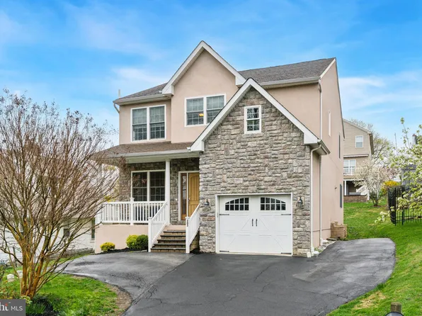 207 Mary Waters Ford Rd, Bala Cynwyd, PA 19004