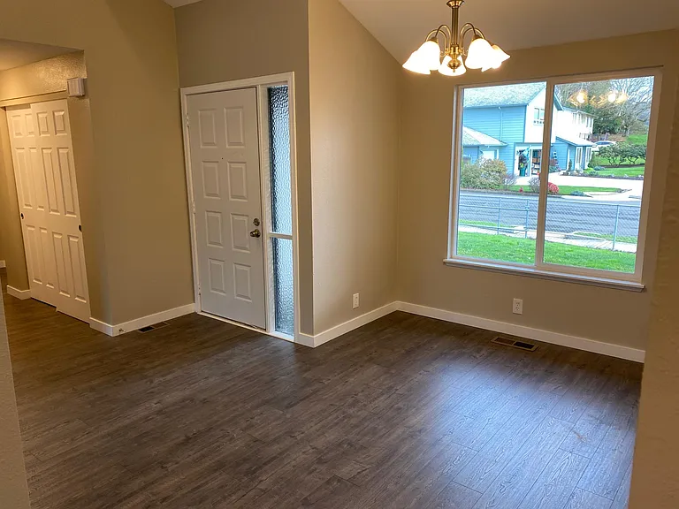 11014 NW 26th Ave — Photo 5