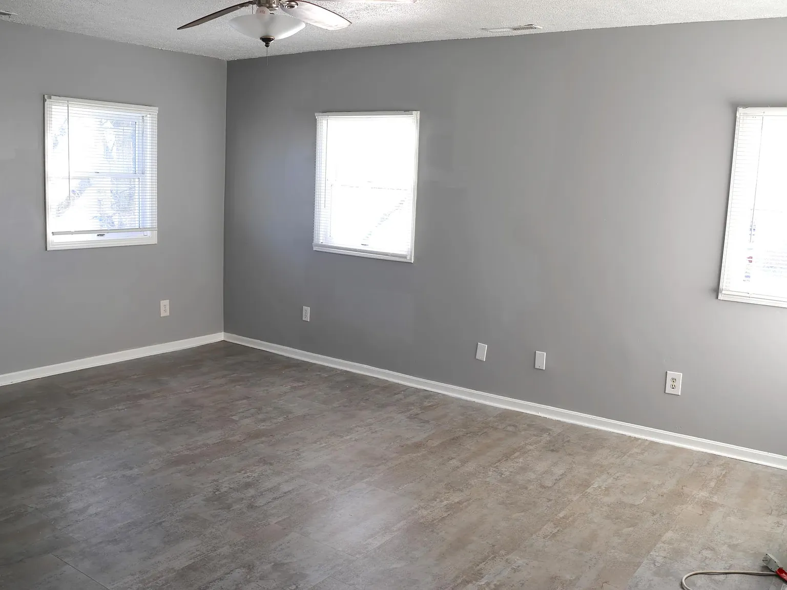 2 bed, 850 sqft, $1,277 — Photo 2