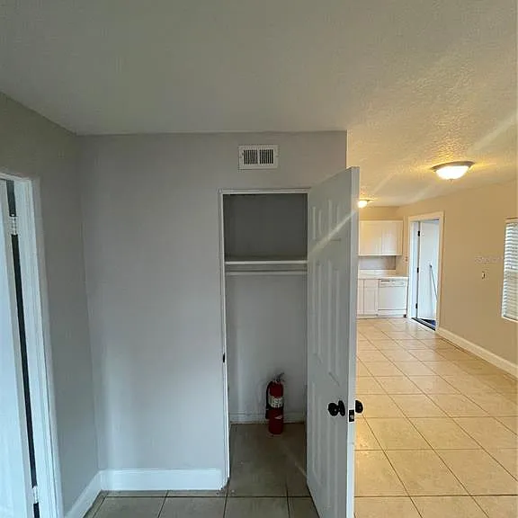 727 1/2 Edgewater Dr — Photo 15