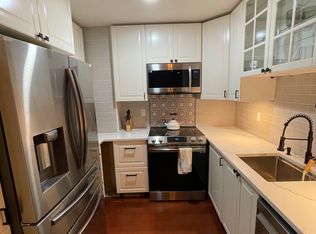 2429 Locust St APT 421, Philadelphia, PA 19103