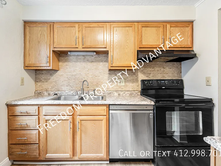 320 Bank St #A — Photo 10