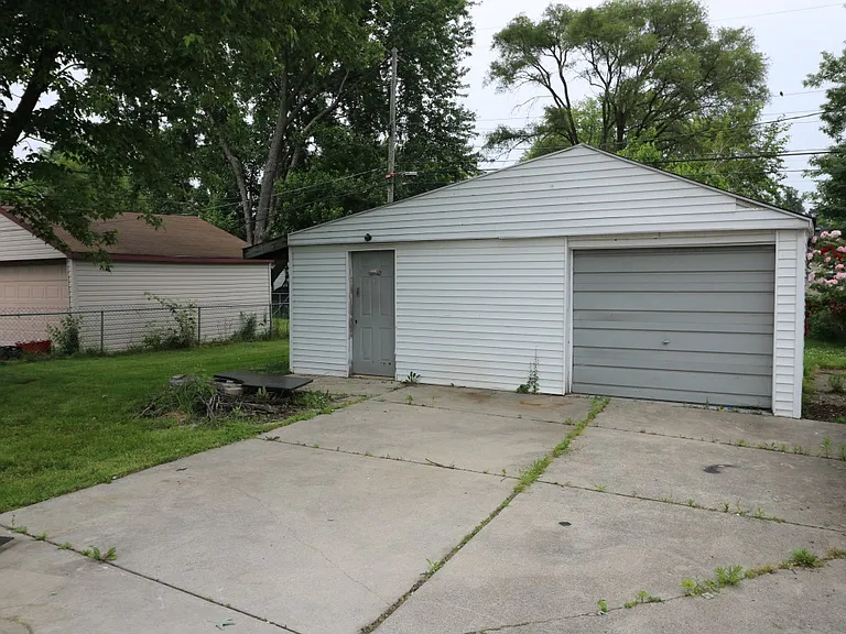 25866 Rosenbusch Blvd — Photo 16