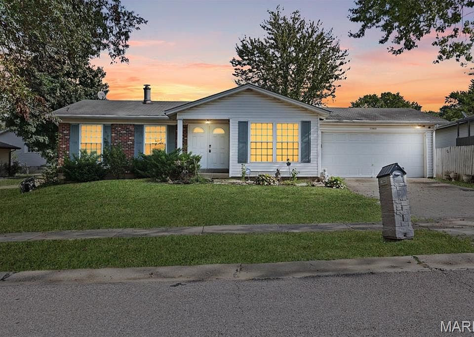 1st image of 11922 La Padera Ln