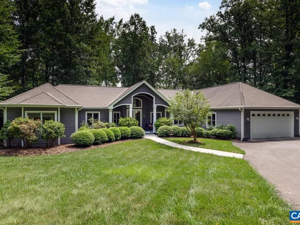 32 Towhee Ct, Nellysford, VA 22958