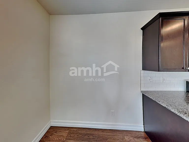 948 Nero Ave — Photo 4