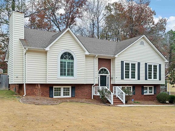 2nd image of 1819 Russet Hill Cir