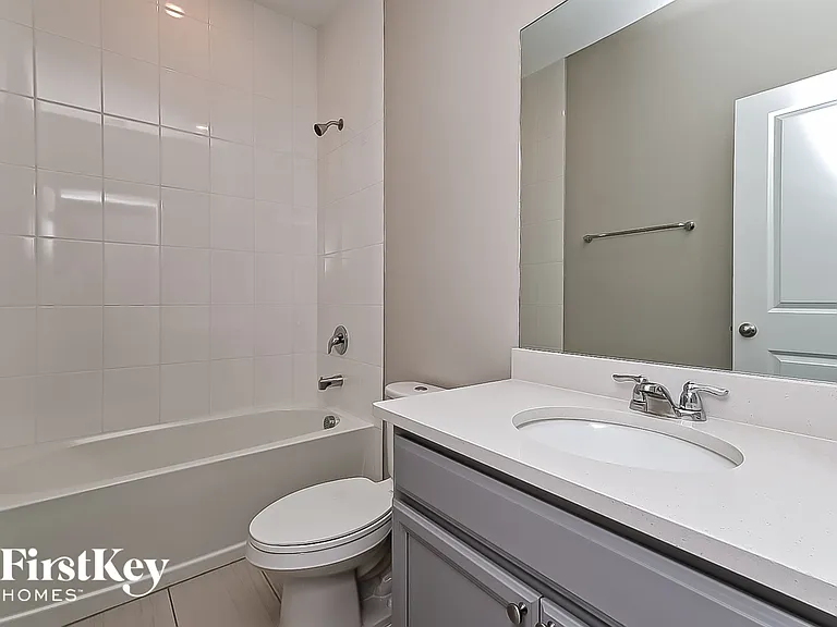 11836 Clare Hill Ave — Photo 12
