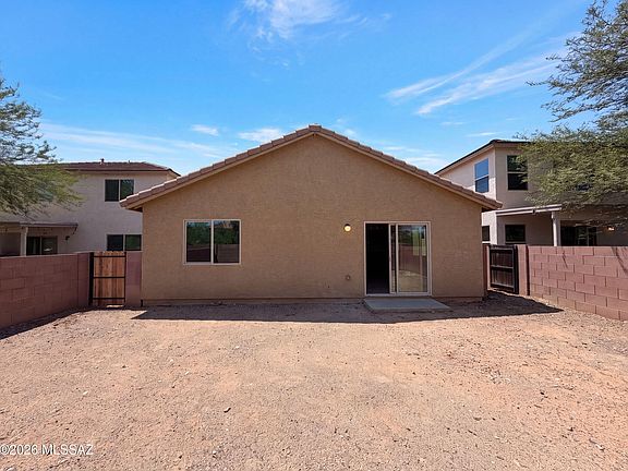 5th image of 850 W Calle Arroyo Norte