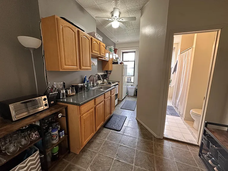 317 Pavonia Ave #5 — Photo 3