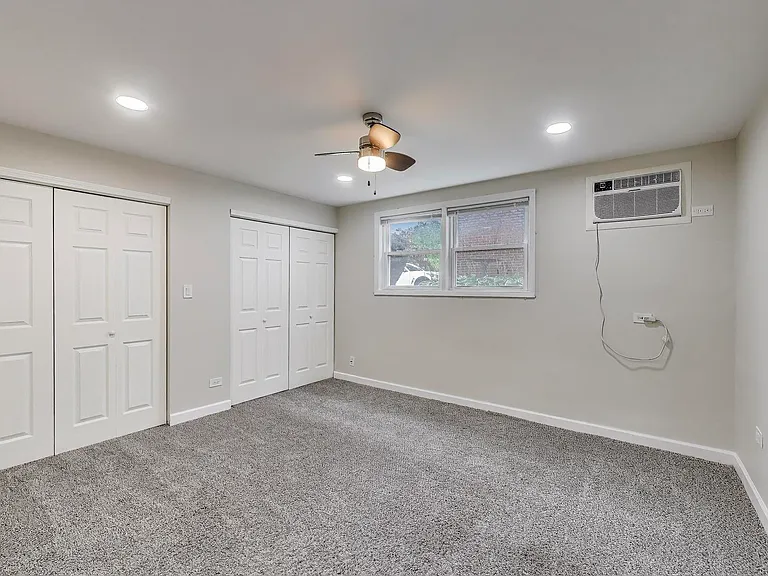 1086 N Northwest Hwy #G — Photo 9