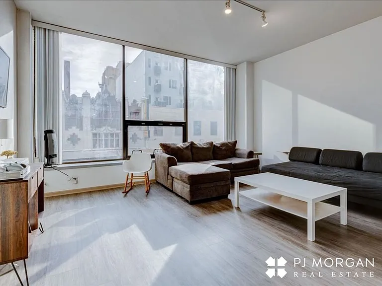 312 S 16th St #201 — Photo 9