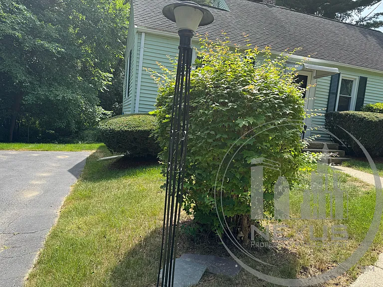 33 Northgate Rd — Photo 1