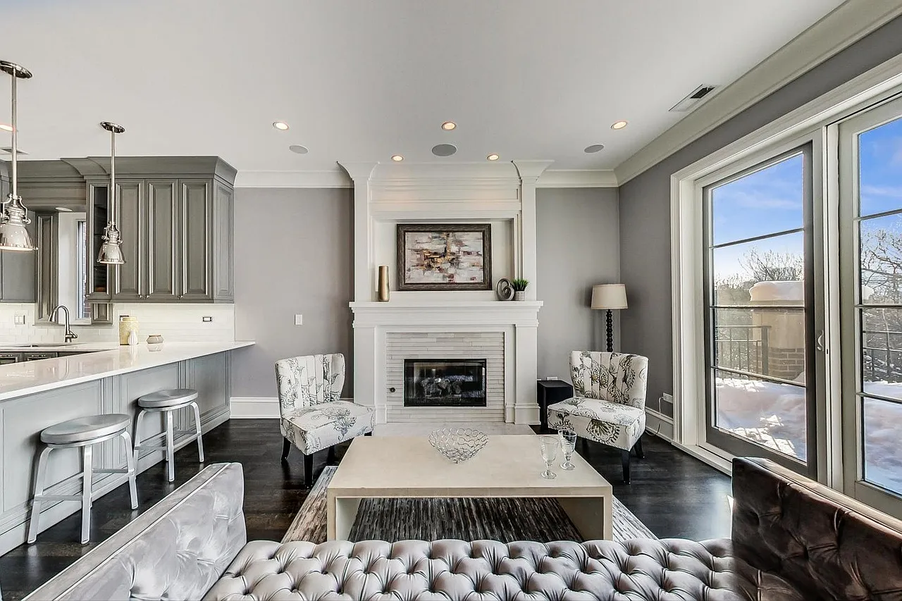 2 bed, 1333 sqft, $5,250 — Photo 2