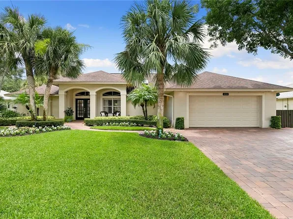 2322 River Reach DR, NAPLES, FL 34104