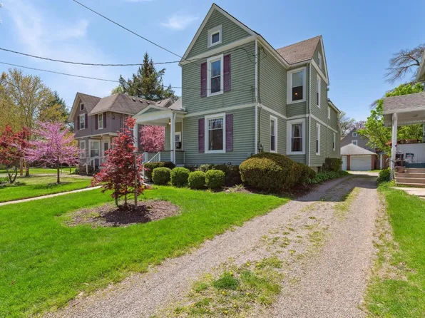 162 S Cedar St, Oberlin, OH 44074