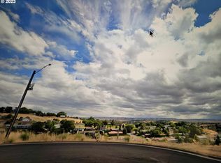 2200 NW Ingram Ln, Pendleton, OR 97801