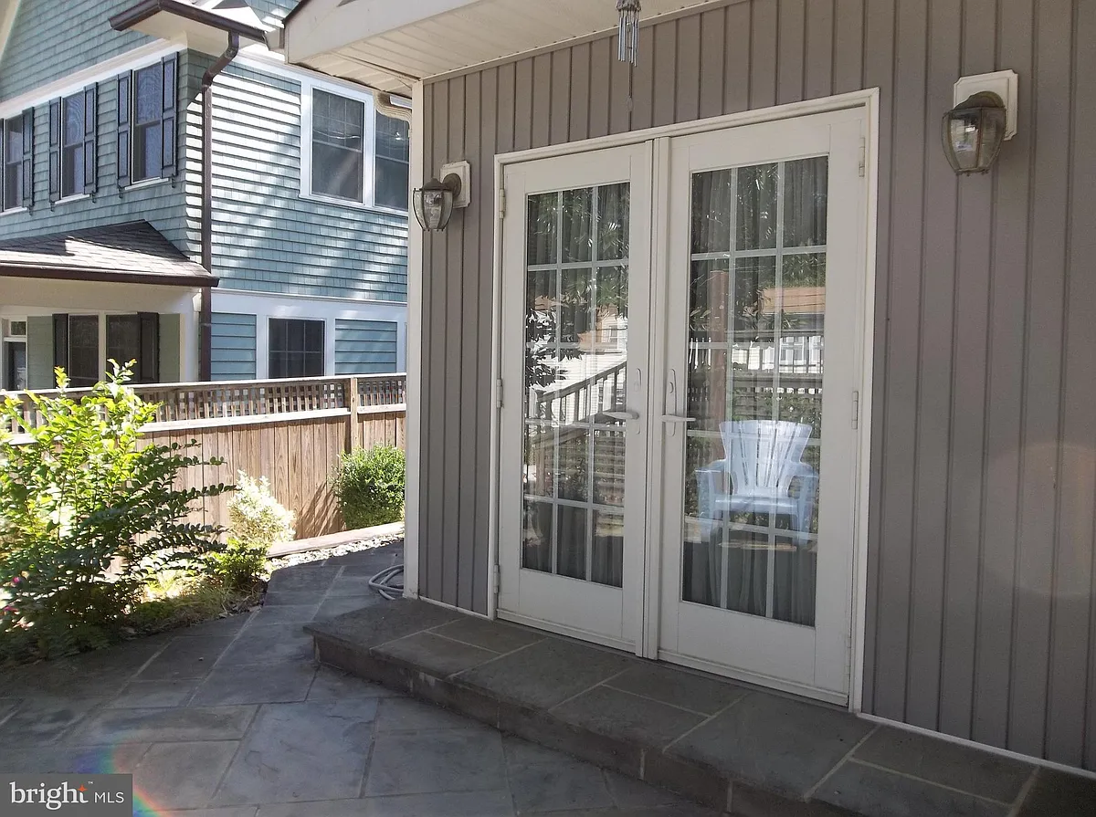 Building Photo - 3560 Alton Pl NW #1