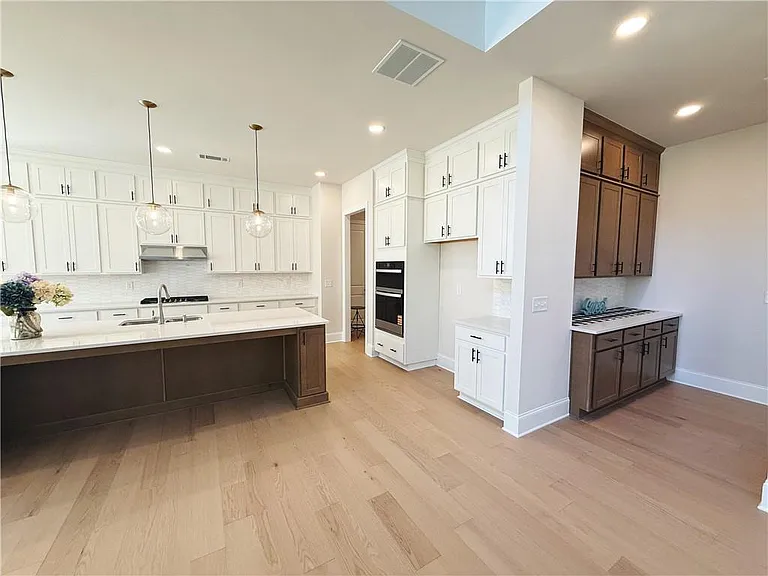 2450 Colliers Ln — Photo 33