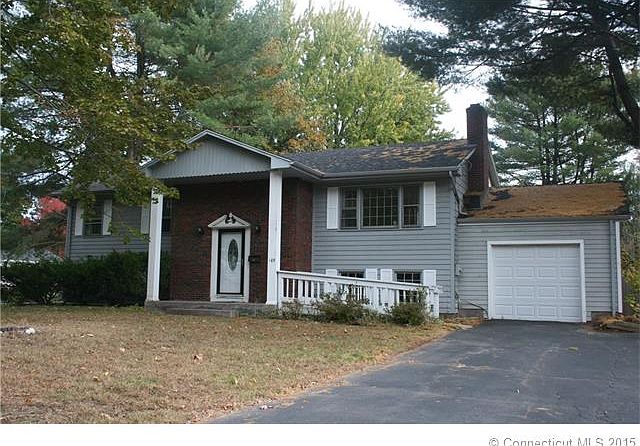 8 ROOM RAISED RANCH. GAS HEAT.