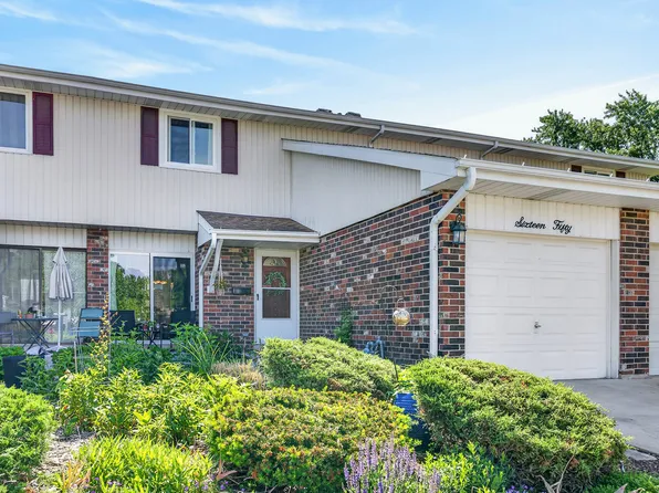 1650 Castbourne Ct, Wheaton, IL 60189