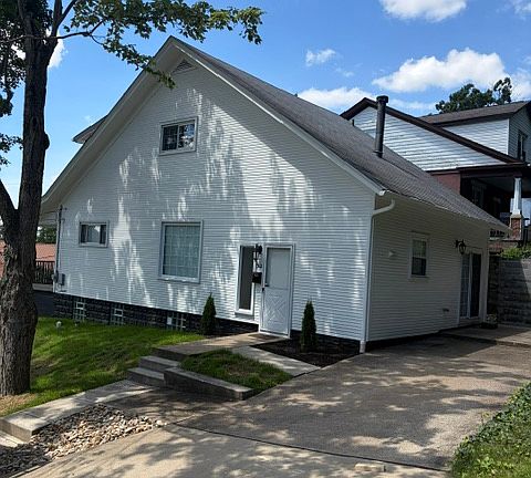 3rd image of 301 Silvis St