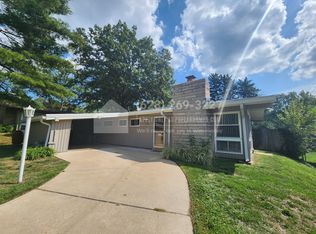 724 Hutchins Dr, Saint Louis, MO 63126