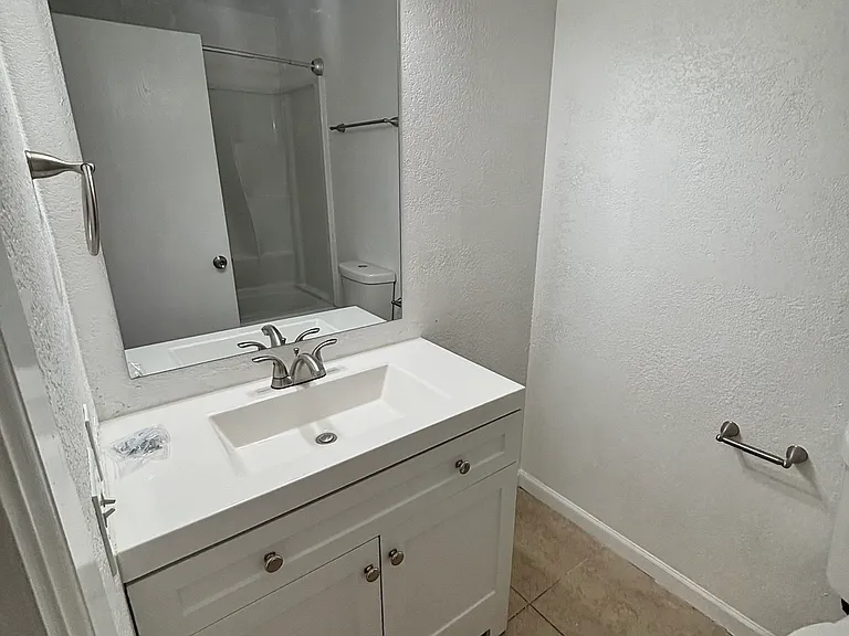 1820 S Monterey Dr #4 — Photo 5