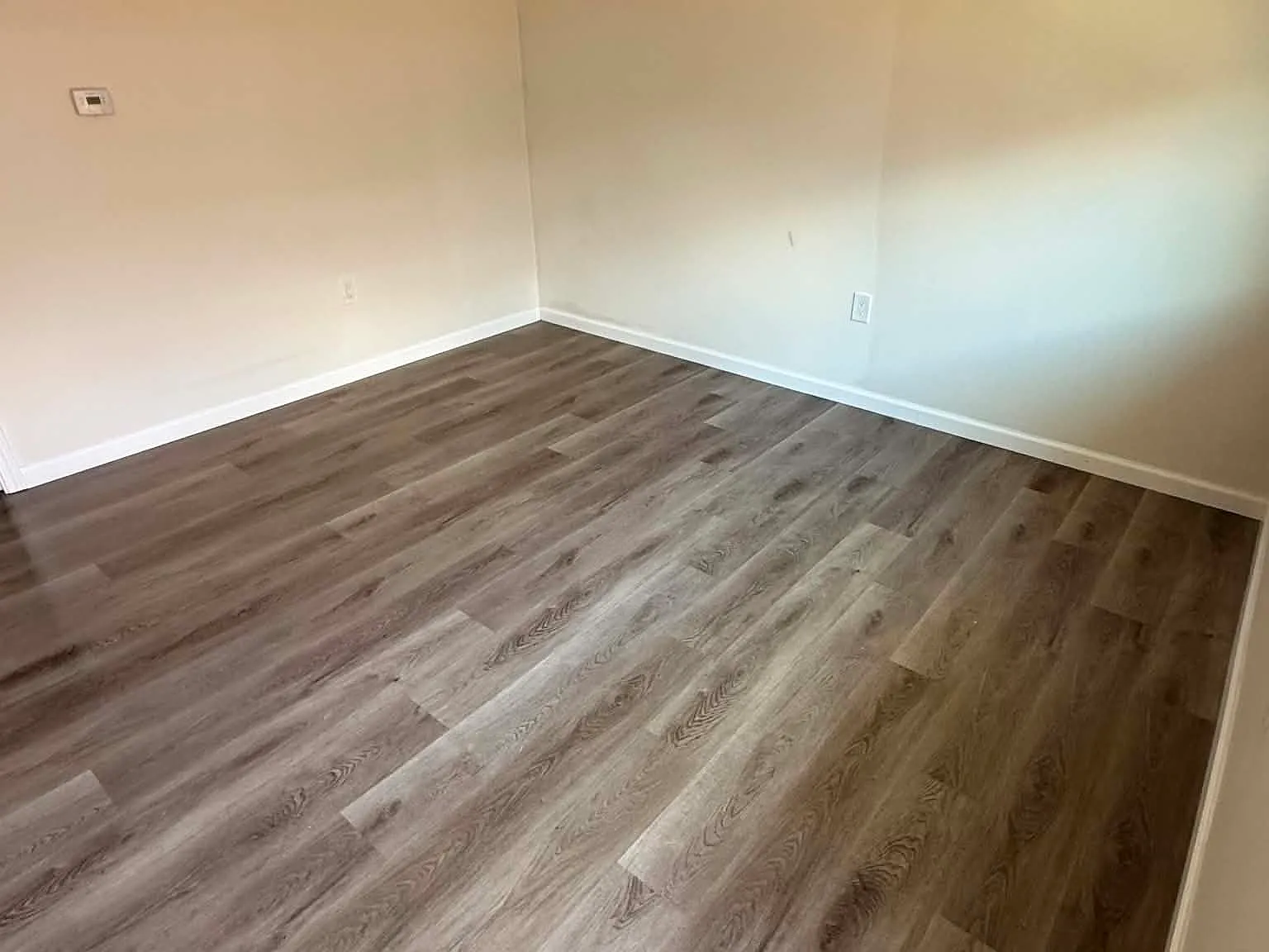 140 Kelly Ave — Photo 4